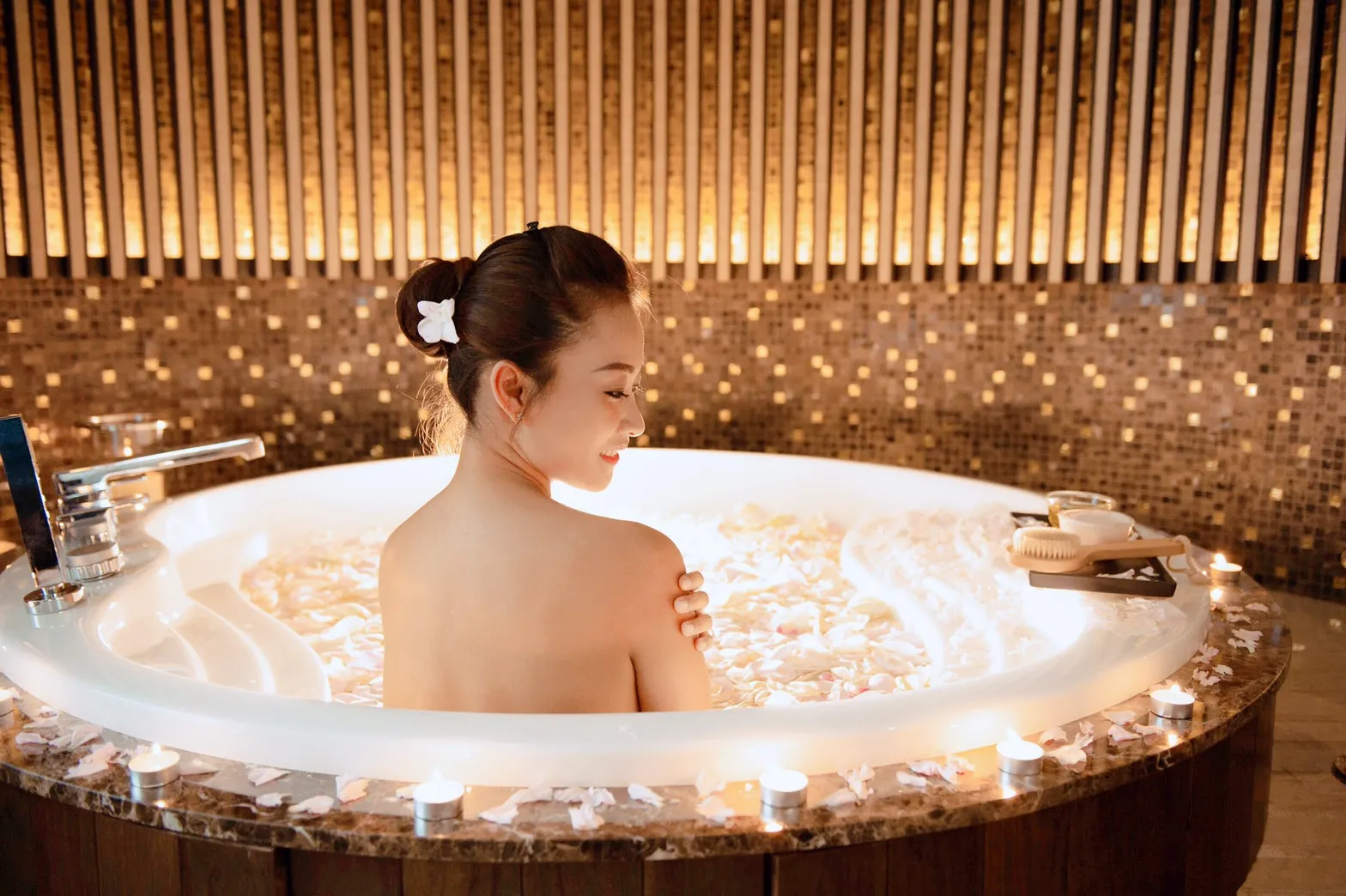 แช่น้ำนม